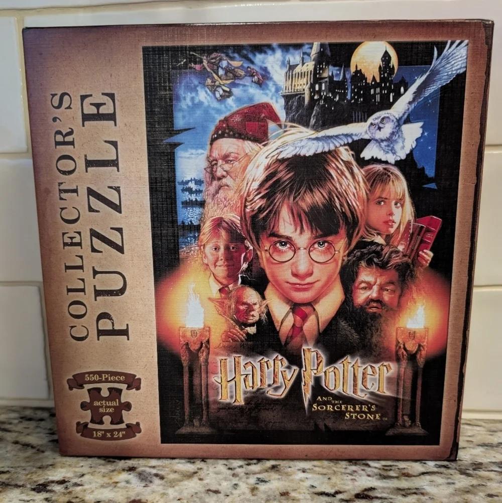 Harry Potter Collector's 550 Piece Puzzle 18 x 24 Sorcerer's Stone Complete